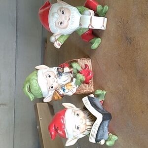 Vintage 1980s Homco Home Interiors Christmas elf figurines
